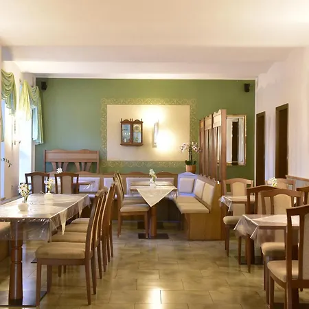 Land-gut-hotel Schenkenberger Hof 3* Delitzsch