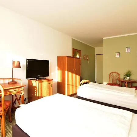 Land-gut-hotel Schenkenberger Hof Hotell