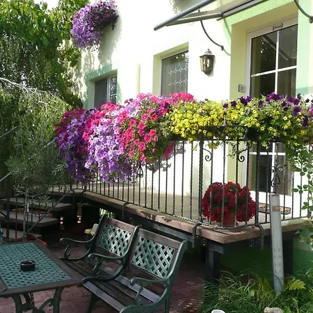 Hotel Land-gut-hotel Schenkenberger Hof 3*