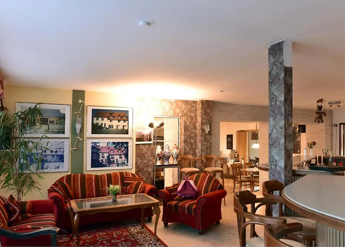 Land-gut-hotel Schenkenberger Hof فندق