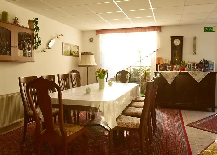 فندق Land-gut-hotel Schenkenberger Hof 3*