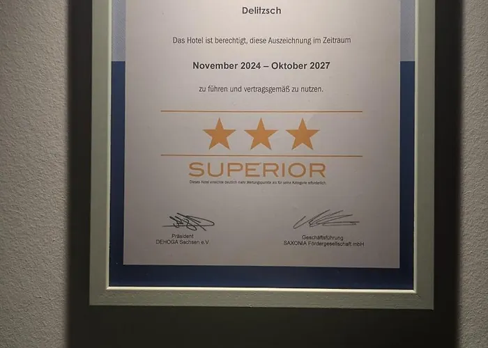 Land-gut-hotel Schenkenberger Hof فندق