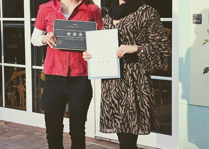 Land-gut-hotel Schenkenberger Hof 3* ديلتزش