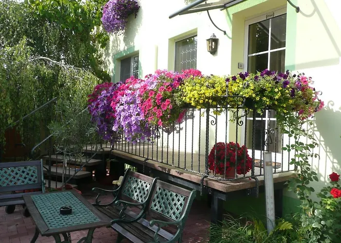 Hotel Land-gut-hotel Schenkenberger Hof 3*